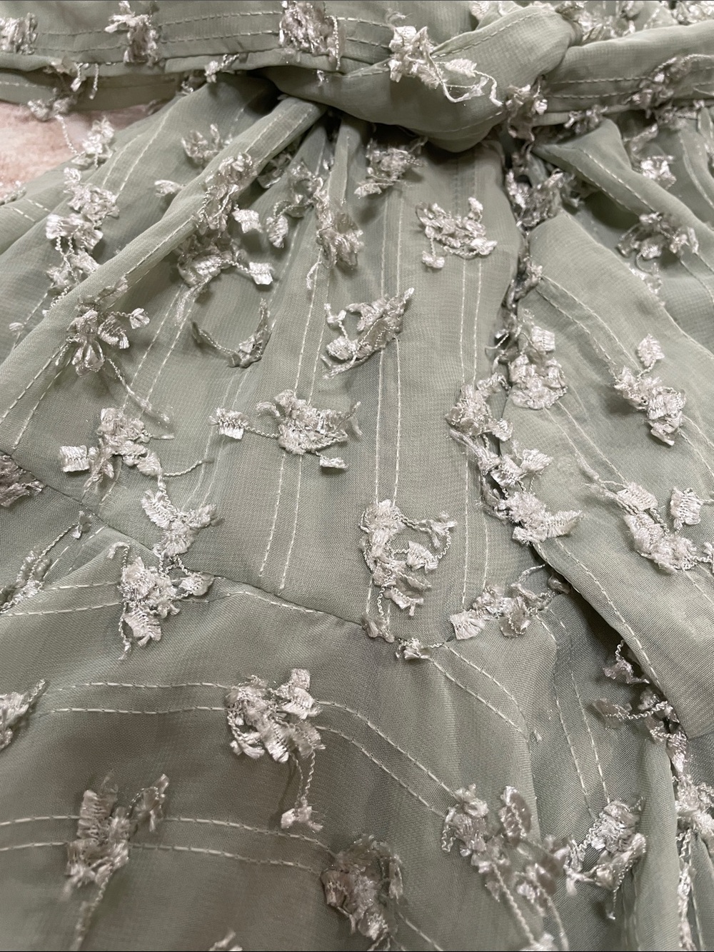 Selfie Leslie Sheri Embellished Chiffon Dress Olive Size Small - Picture 9 of 9
